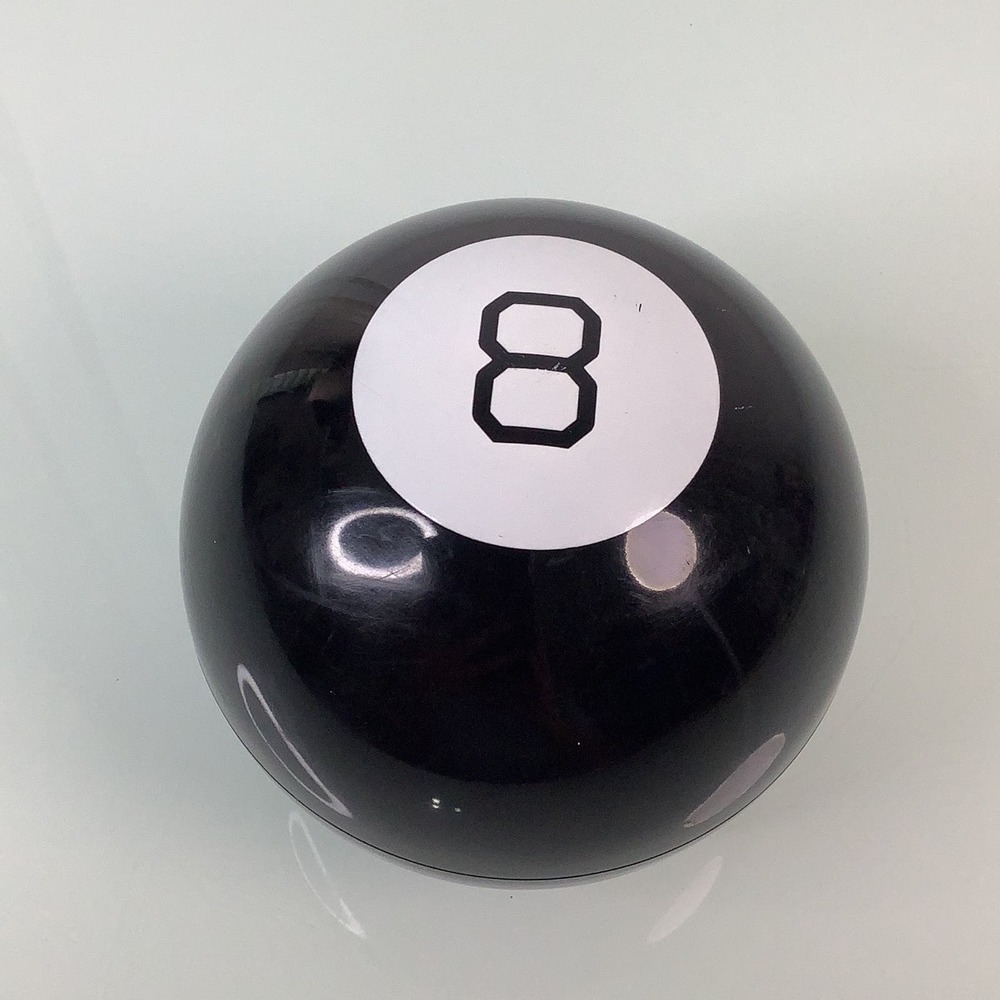Magic 8 Ball future teller ball EUC